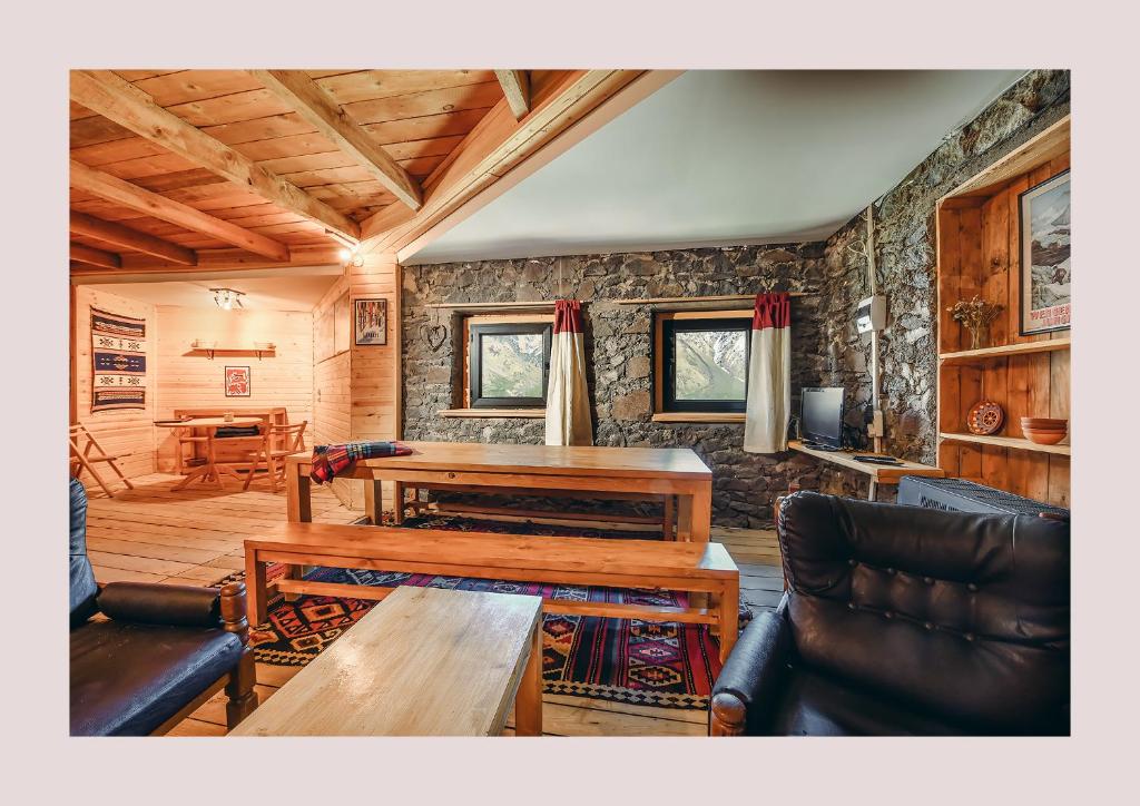 Kazbegi Hut room 3